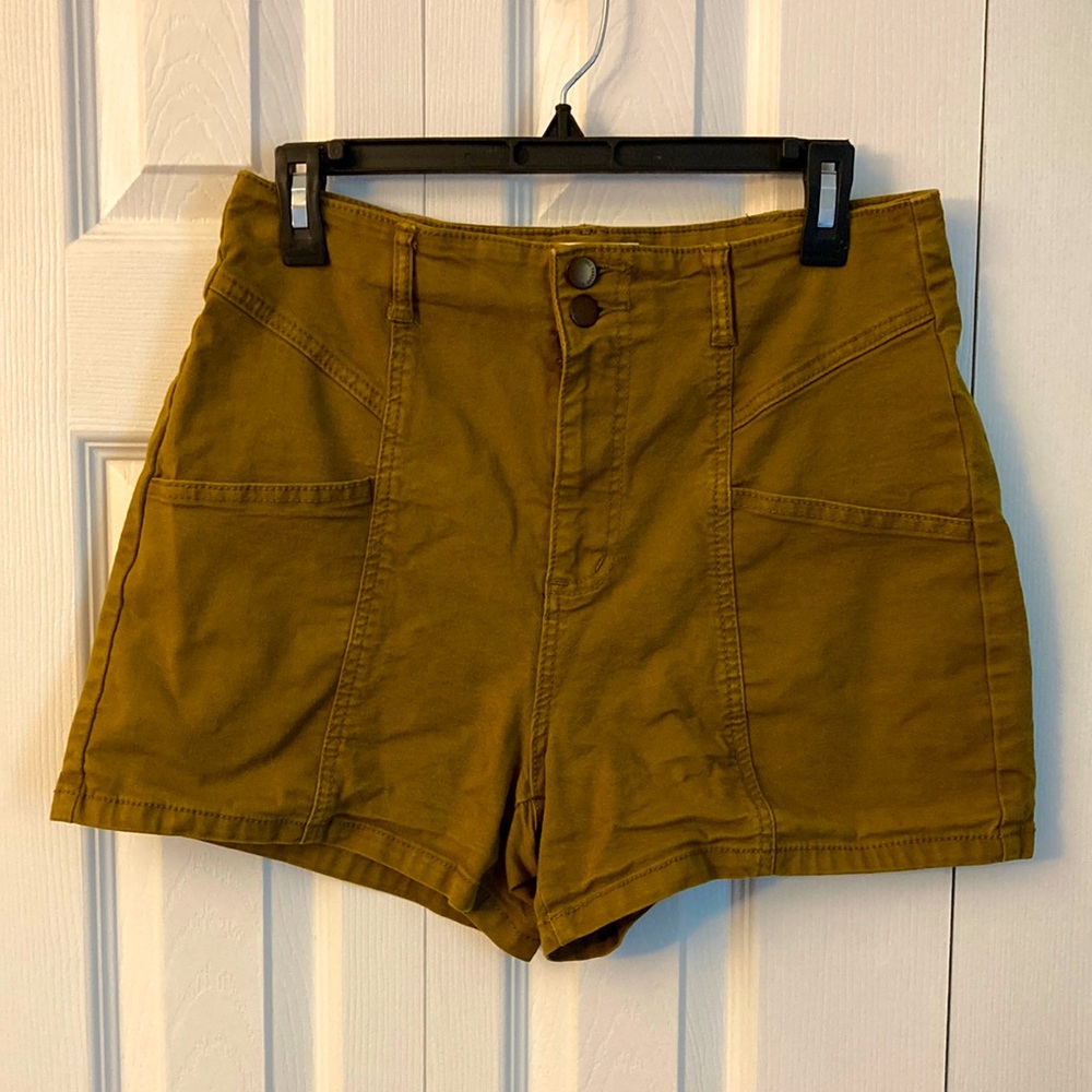Universal Thread High Rise Midi Olive Green Shorts from Target Size 10